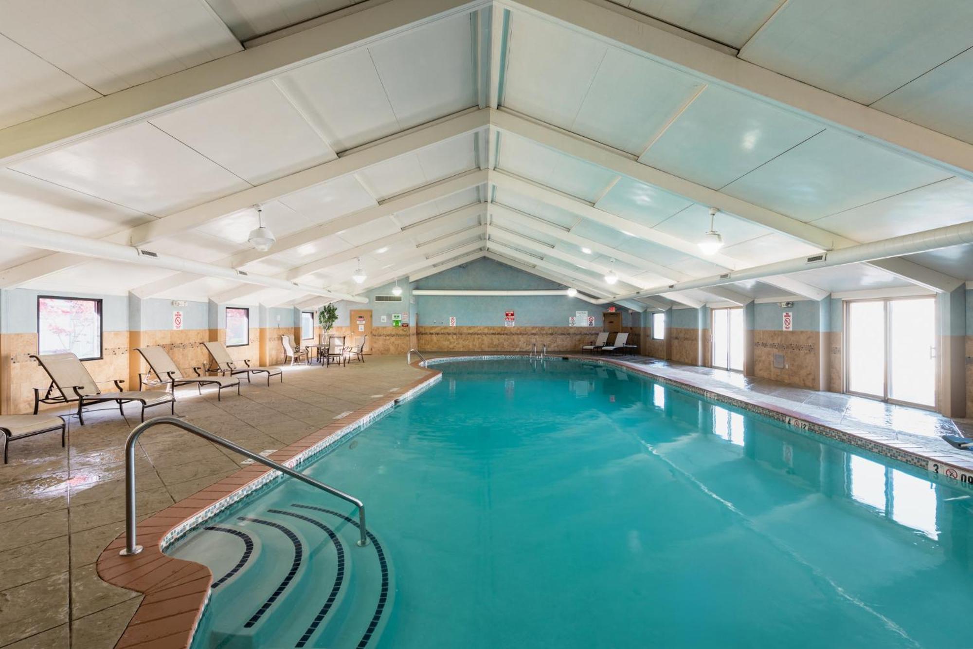 Holiday Inn South Plainfield-Piscataway By Ihg Εξωτερικό φωτογραφία